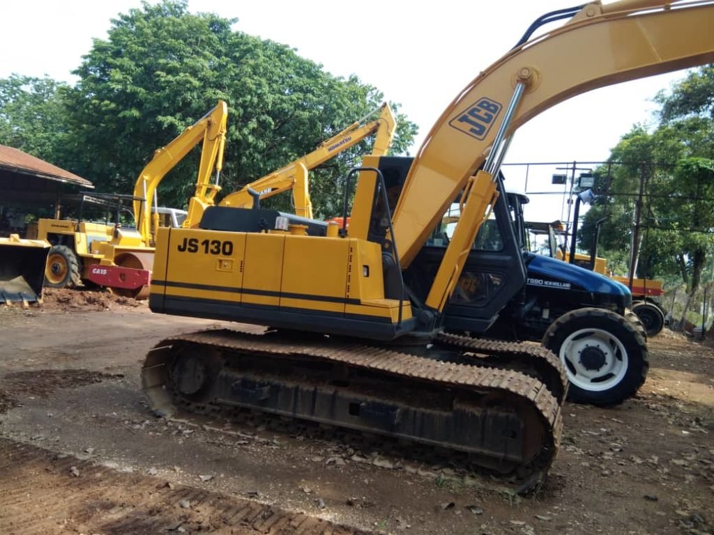 JCB JS130 HYDRAULIC EXCAVATOR(I) Chong & Ho Motor Vehicles Trading